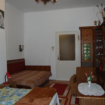 Zách Klára utcai Apartman Hotel Visegrád Quarto foto