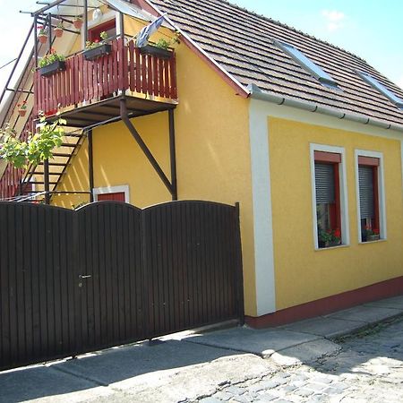 Zách Klára utcai Apartman Visegrád Exterior foto